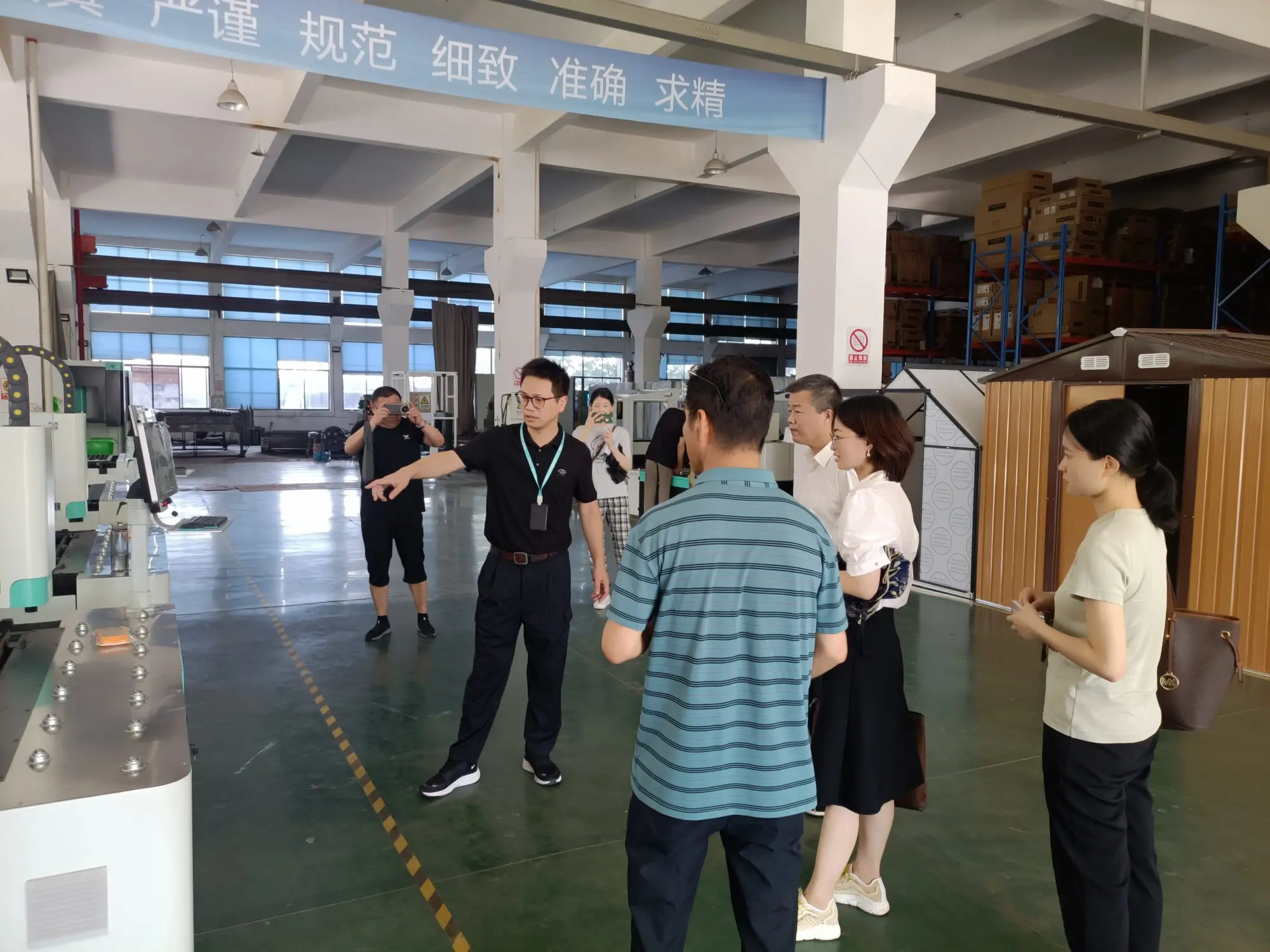 Zhang Qingqi, Deputy Director of Jinhua Science and Technology Bureau, and His Delegation Visited Dongmei Factory of dibibi Technology Co., Ltd. 23 1657187348-QQ图片20220707144500-scaled-1