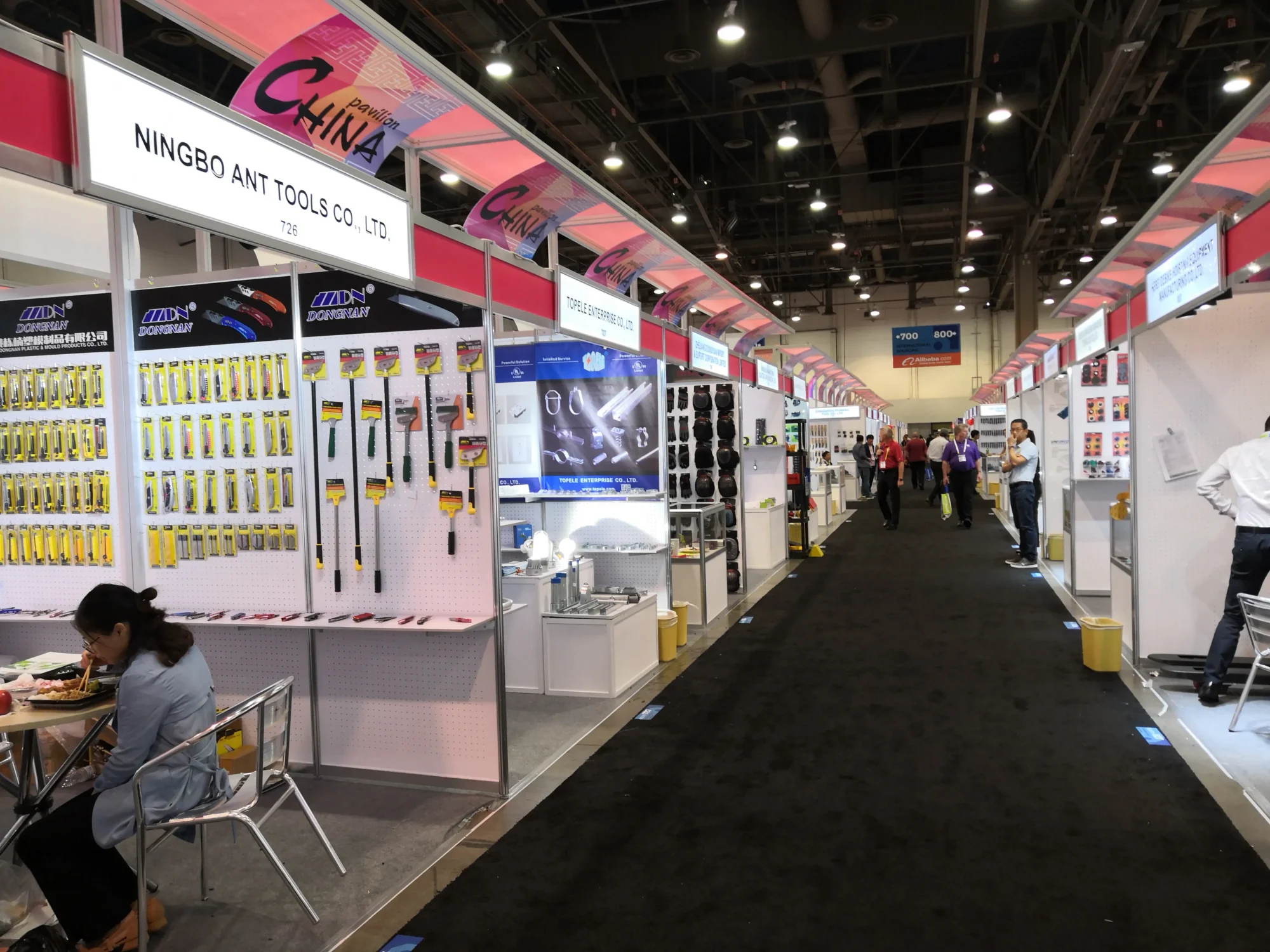 Las-Vegas-International-Hardware-and-Garden-Exhibition-scaled