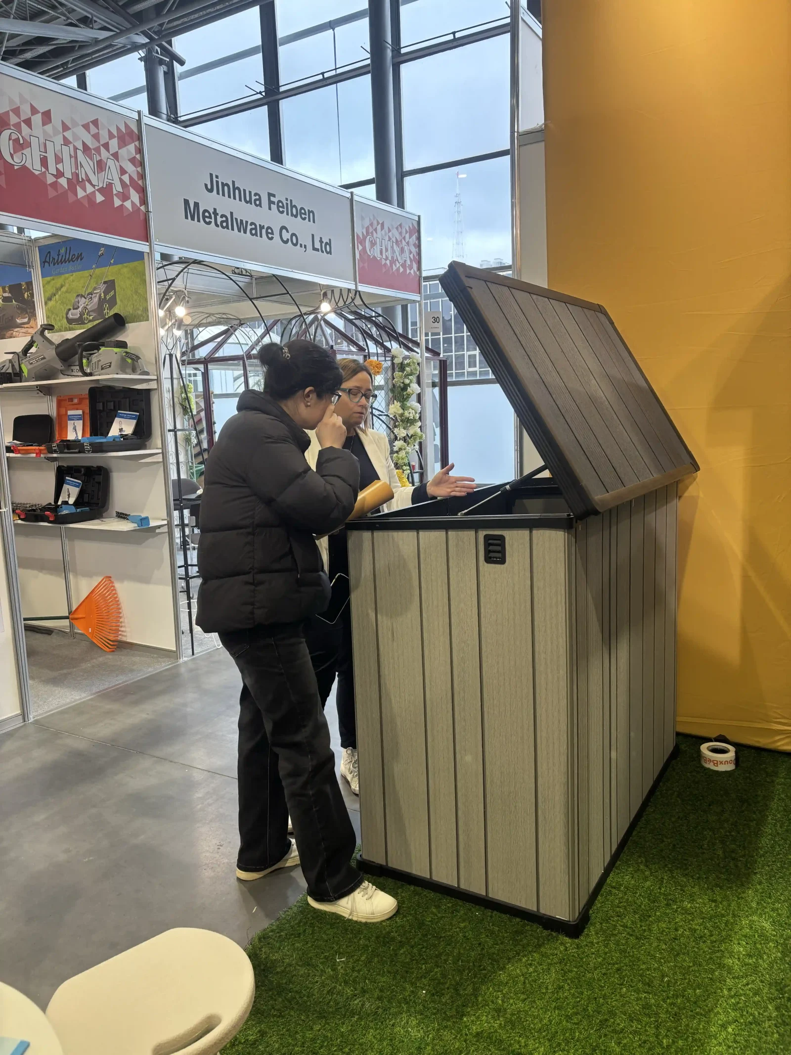 DBB Brand Debuts at GARDENIA 2025: Innovative Storage Solutions Draw Interest at Poznań Garden Expo 8 Polish-exhibition-site-2