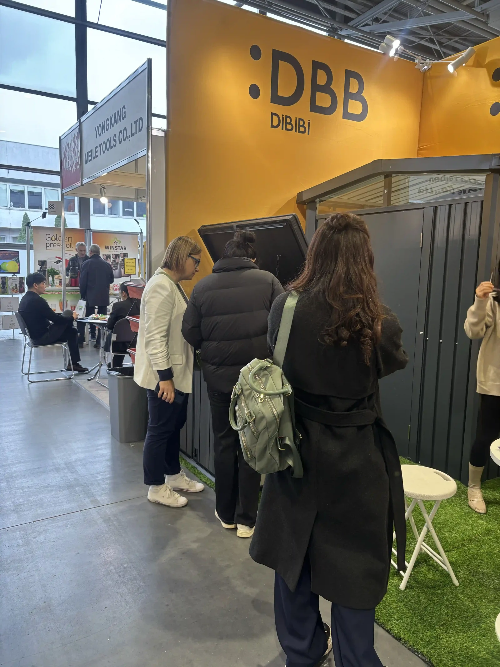 DBB Brand Debuts at GARDENIA 2025: Innovative Storage Solutions Draw Interest at Poznań Garden Expo 7 Polish-exhibition-site-3