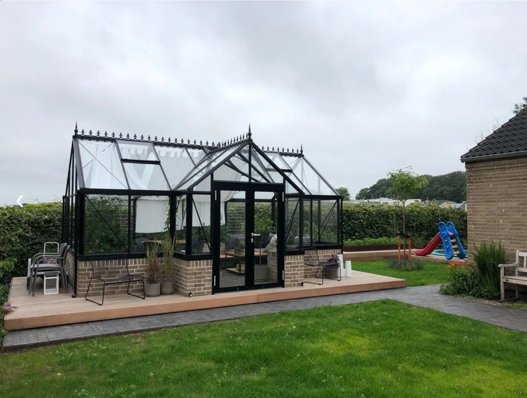 Lifestyle Content 2 dbb-greenhouse-buyer-photo