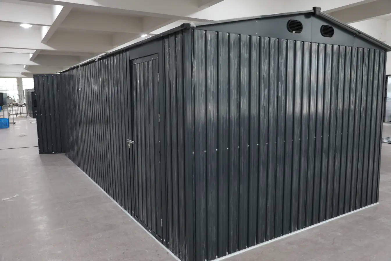 10x20-ft-single-car-metal-garage-scene-3-1