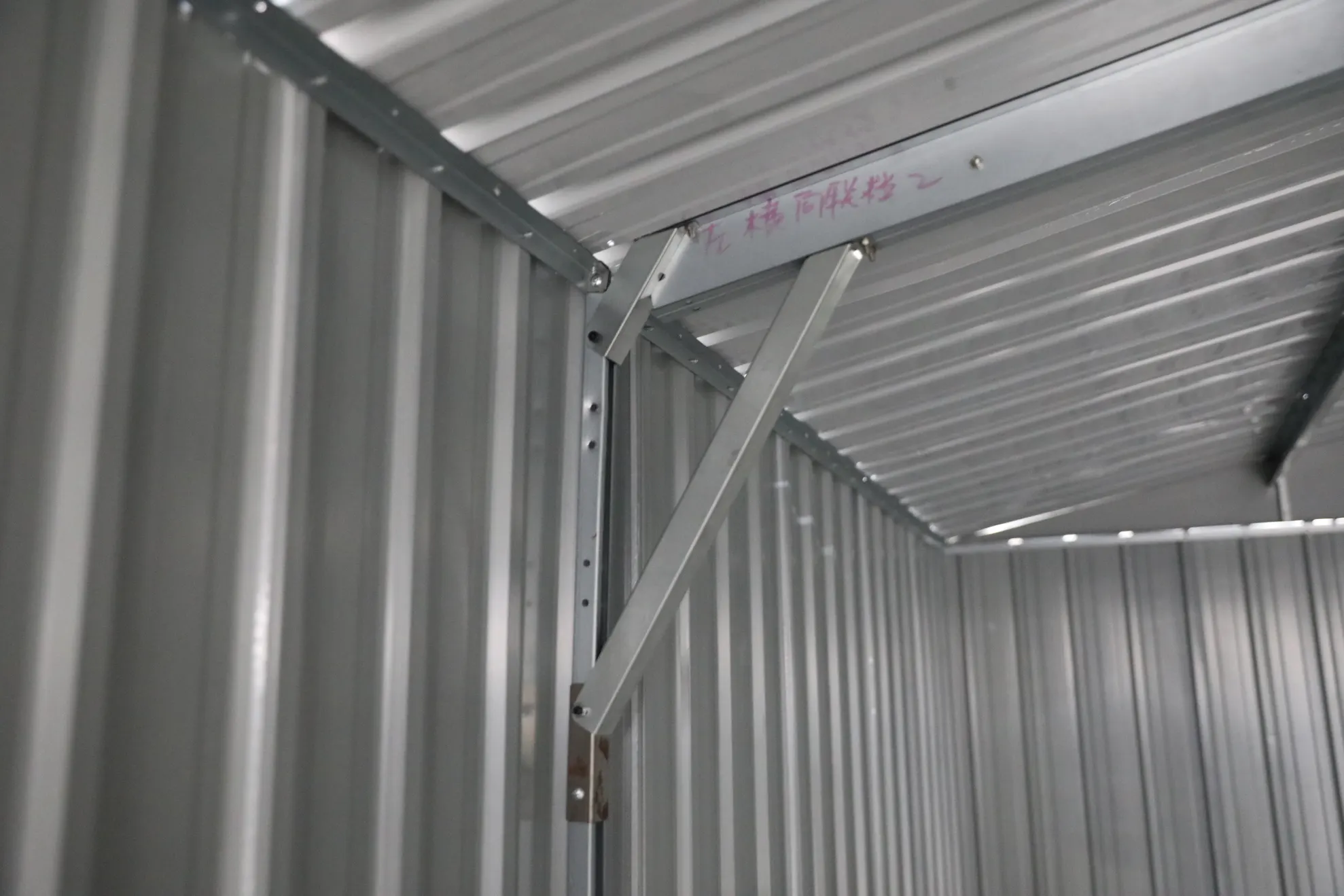 10x20-ft-single-car-metal-garage-scene-4-1
