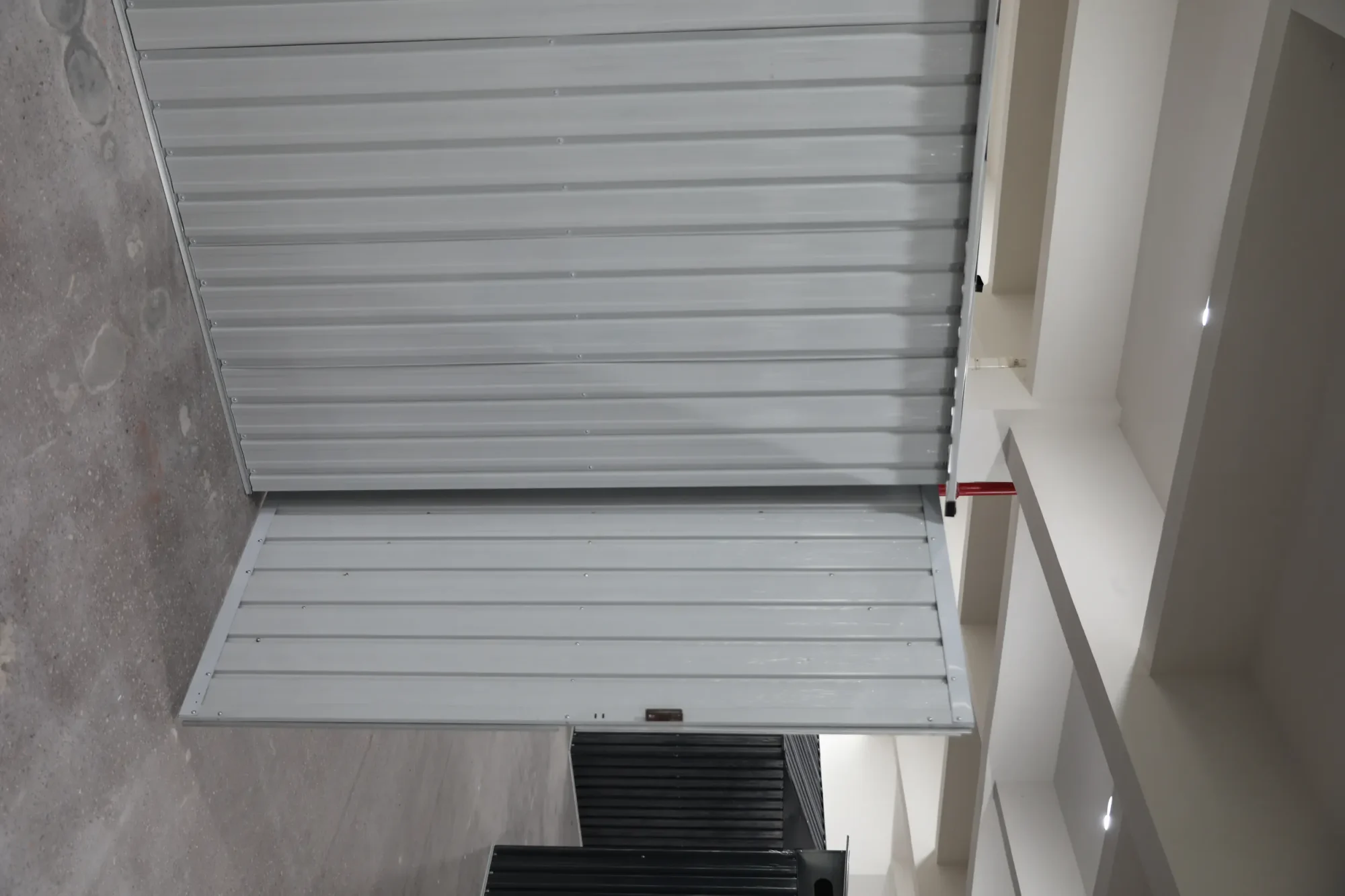 10x20-ft-single-car-metal-garage-scene-45