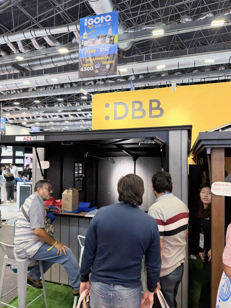DiBiBi Debuted Resin Bar Sheds and Gazebos at Expo Nacional Ferretera 2026 3 dbb-bar-shed-display-at-expo-nacional-ferretera